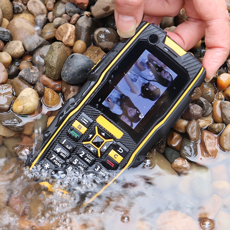 3G WCDMA IP67 waterproof rugged shockproof SOS Mobile Phone Speed dial cheap cell Phones push-button celular Russian French